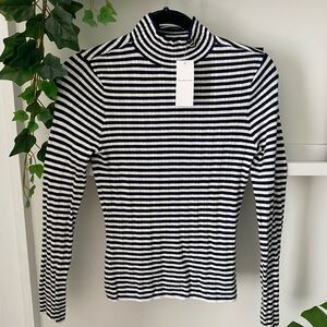 NWT Abercrombie & Fitch Navy & White Striped Mock Neck